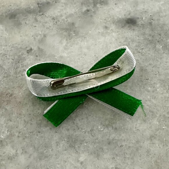 AEPHI Sisterhood Pearl Pin - Picture 2 of 2